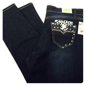BB JEANS